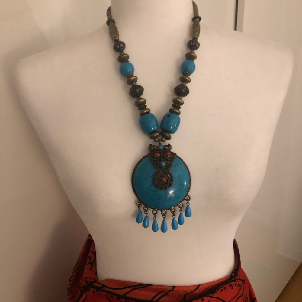 Gorgeous necklace